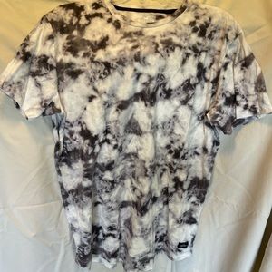 hollister acid wash tee